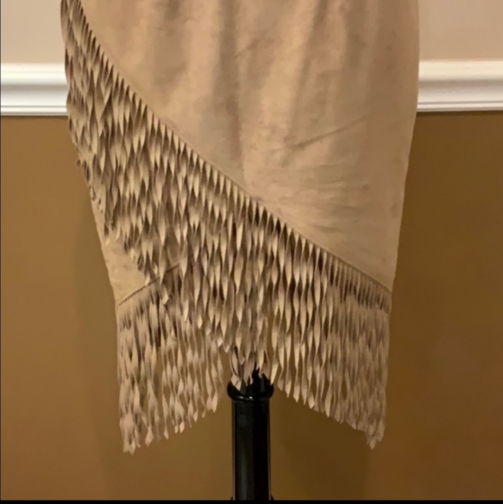 Express faux suede fringe pencil skirt - Picture 7 of 7